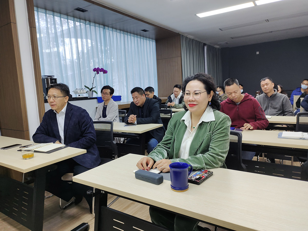 公司目标责任制实施签订大会